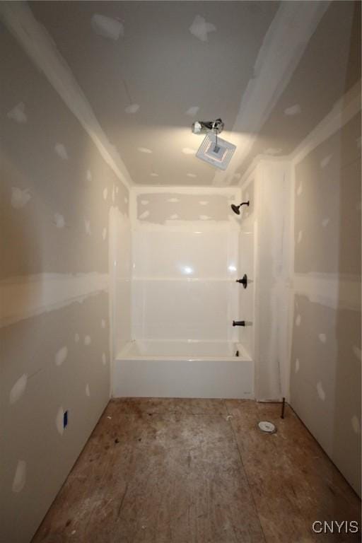 bathroom featuring shower / bathing tub combination