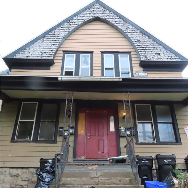 view of front of house featuring covered porch