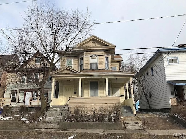 view of front facade with a porch