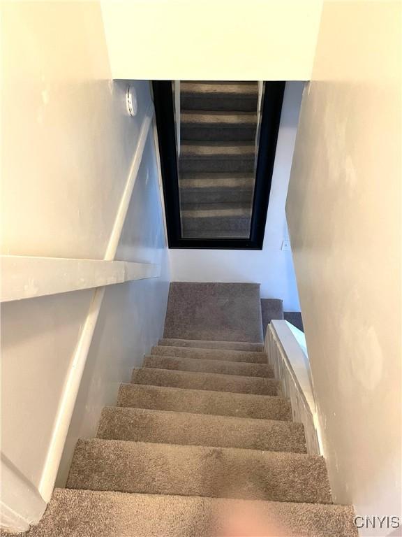 132 E Remington St, Rutland, NY 13612 - view of stairway