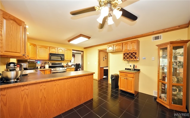 kitchen with ceiling fan, dark tile patterned flooring, crown molding, and stainless steel electric stove