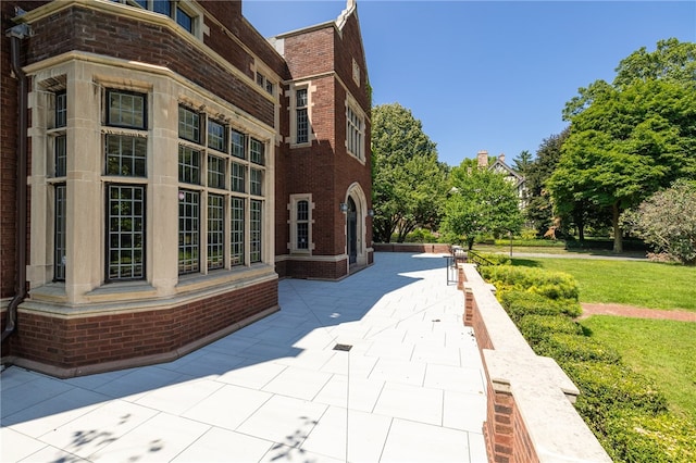 view of building exterior