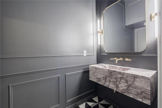 935 E Ave, Rochester, NY 14607 - bathroom featuring tile patterned floors