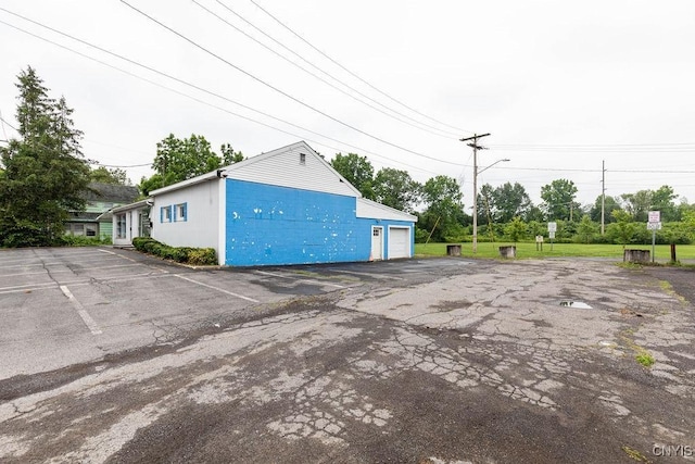 554 S 1st St, Fulton, NY 13069 - view of garage