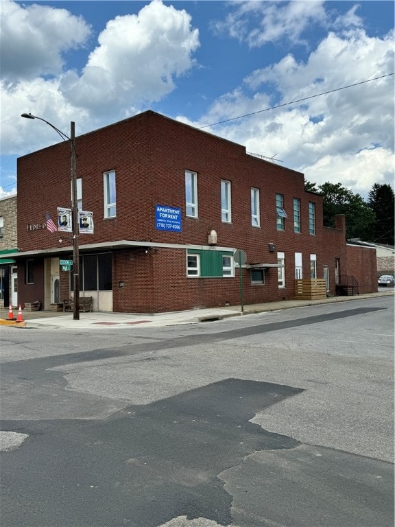 view of building exterior