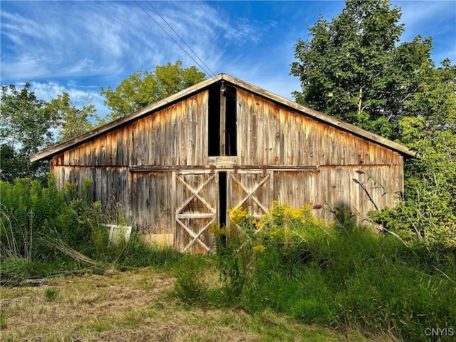 view of outdoor structure