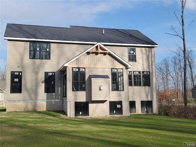 exterior space featuring a front yard