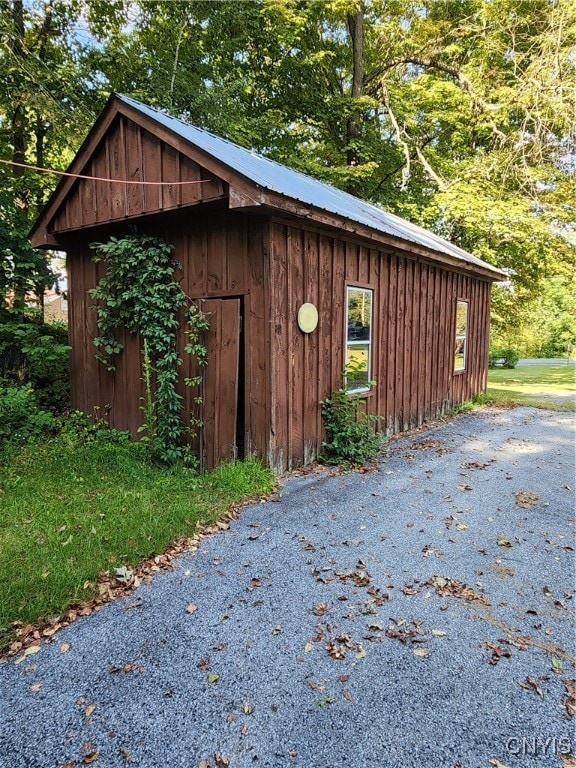 view of outbuilding