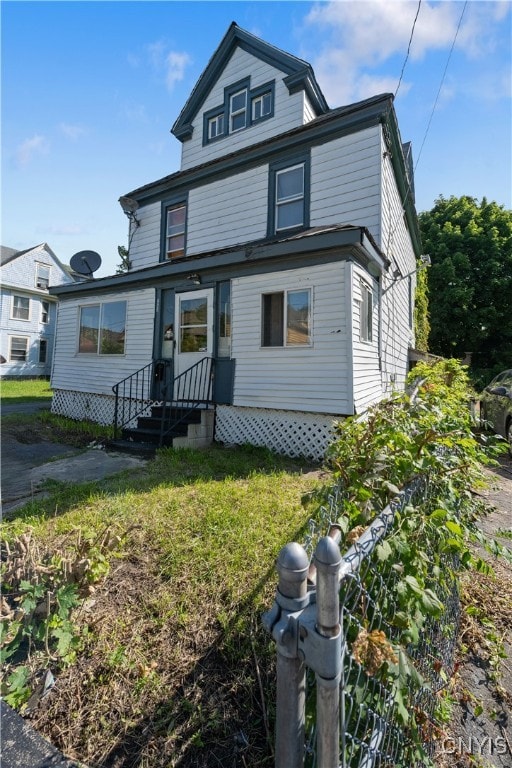 view of front of property