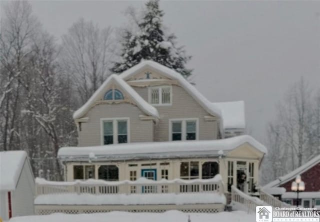 view of front of house