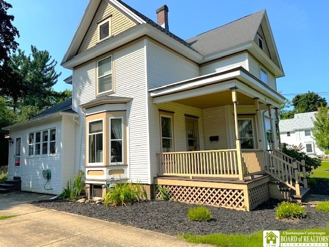 view of front of home with a porch