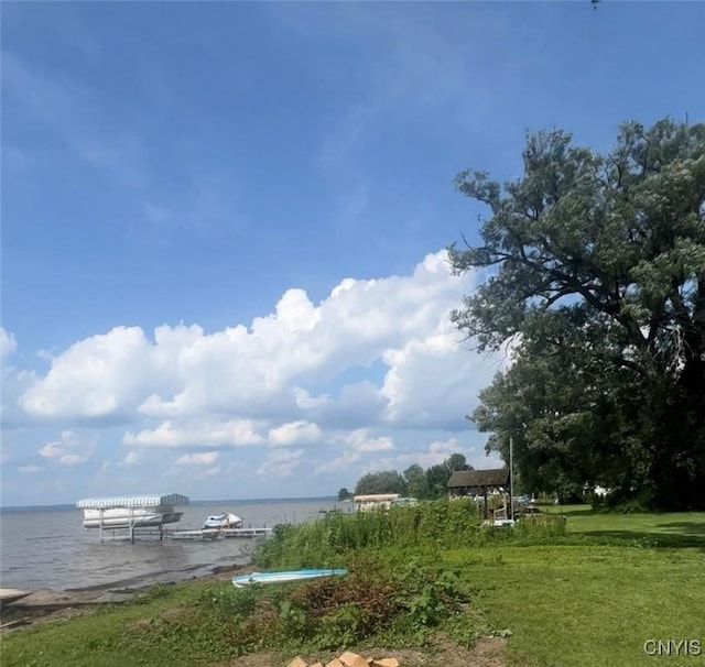 2097 State Route 31, Sullivan, NY 13037 - view of grassy yard featuring a water view