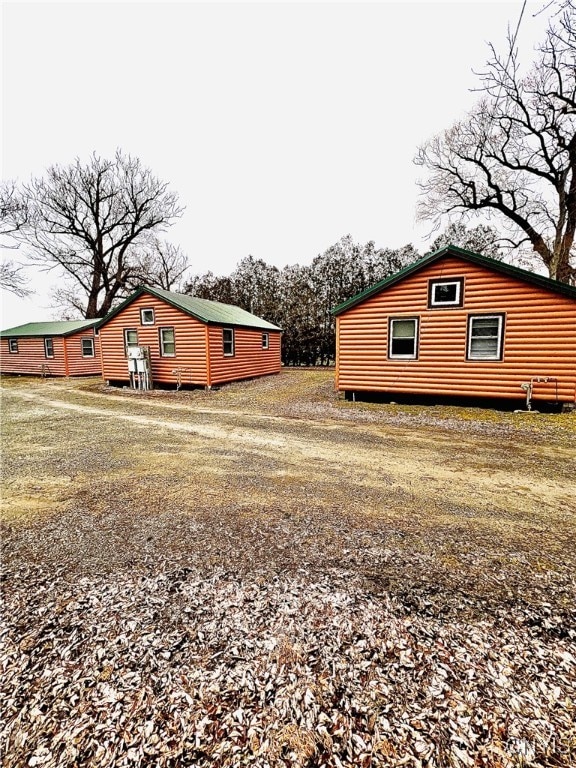 view of home's exterior