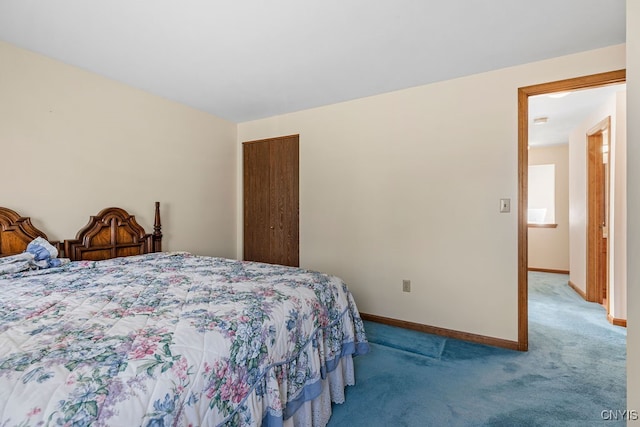 bedroom with carpet