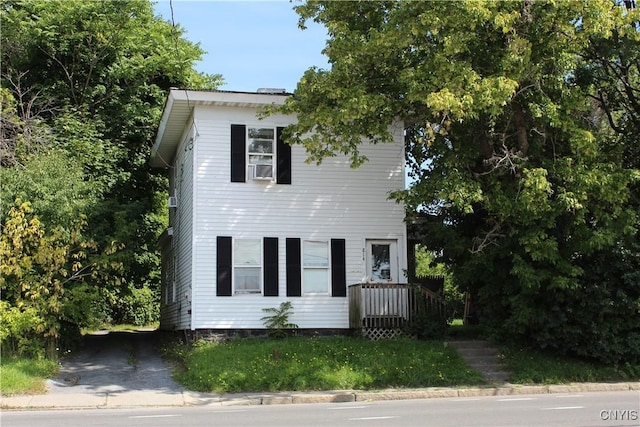 view of front of house