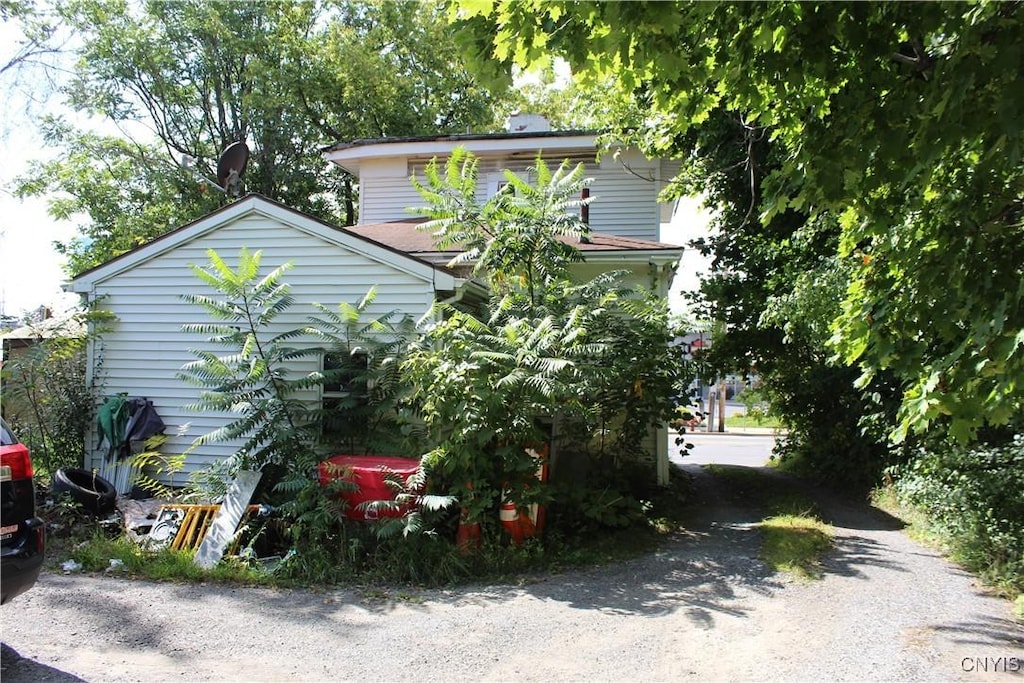 view of side of property