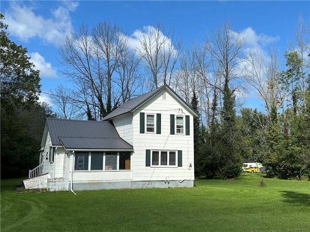 exterior space featuring a yard