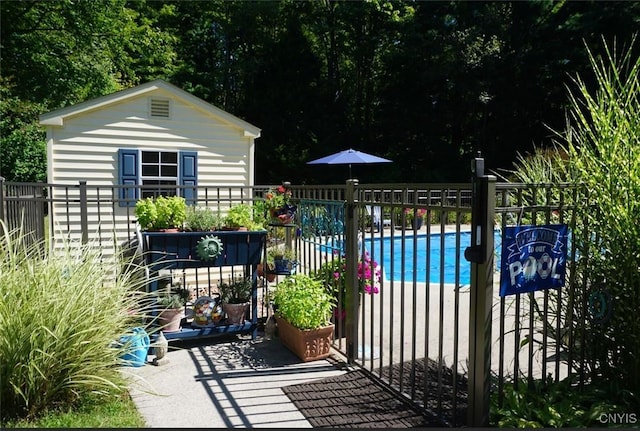 view of swimming pool