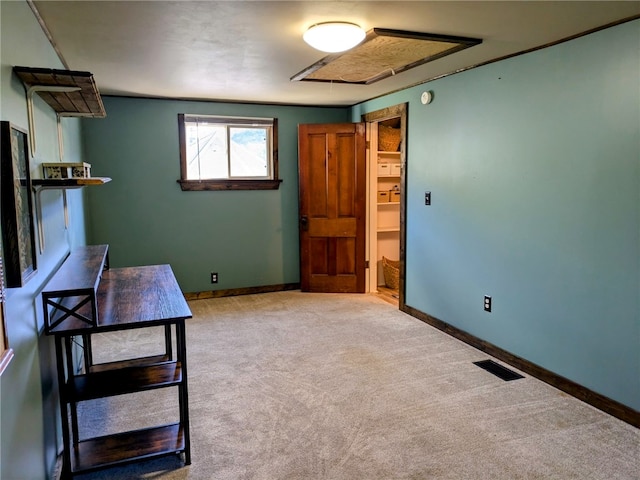 unfurnished bedroom featuring carpet floors