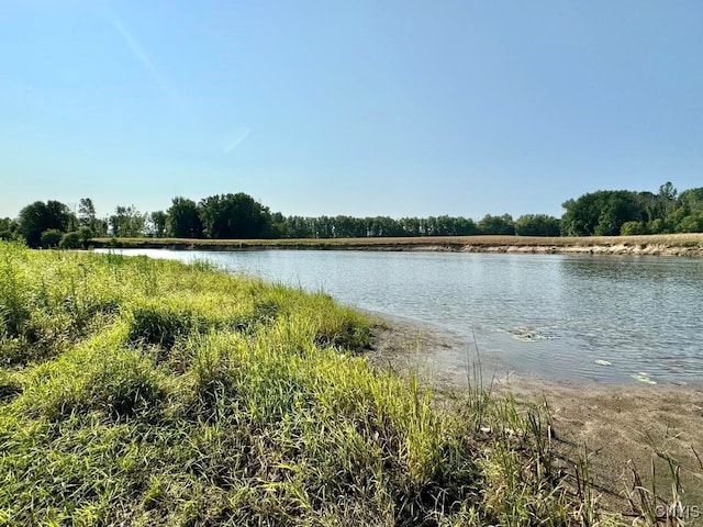 view of water feature