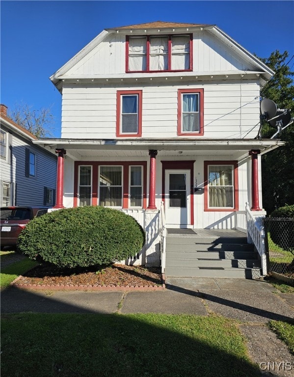 view of front of house featuring a porch