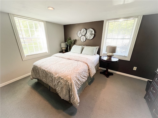 bedroom with carpet flooring