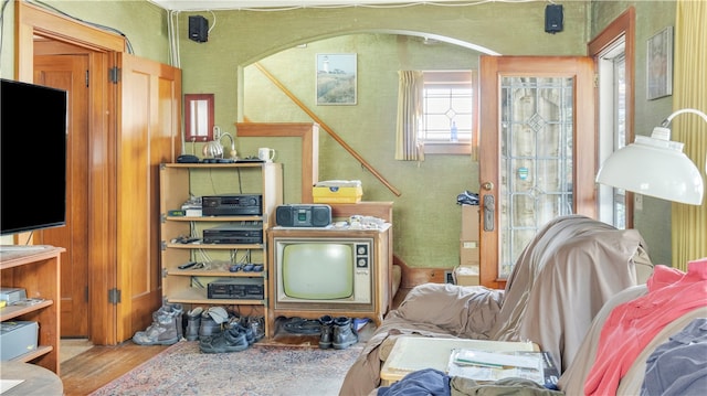 living area featuring light wood-type flooring