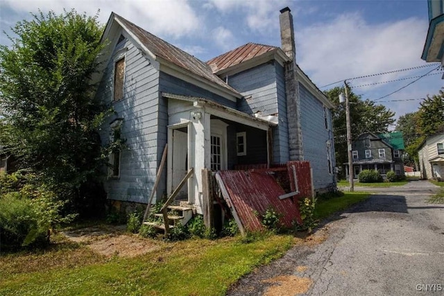 view of side of property