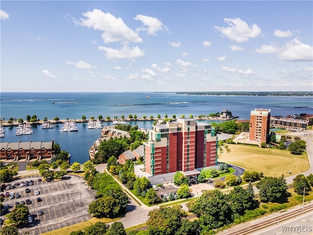 bird's eye view with a water view