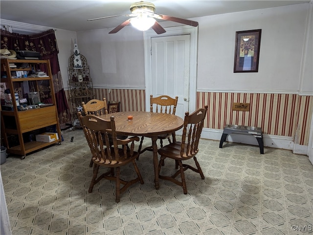 dining area with ceiling fan