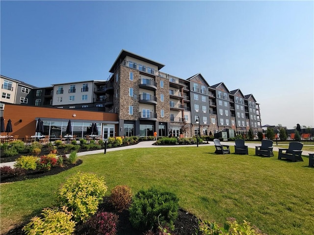 205 Lakeshore Dr Unit 520, Canandaigua City, NY 14424 - view of apartment building / complex
