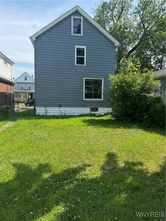 exterior space featuring a yard