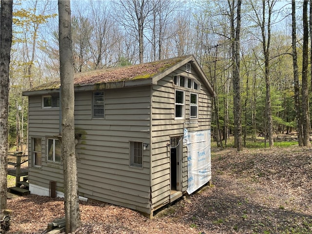 view of outdoor structure