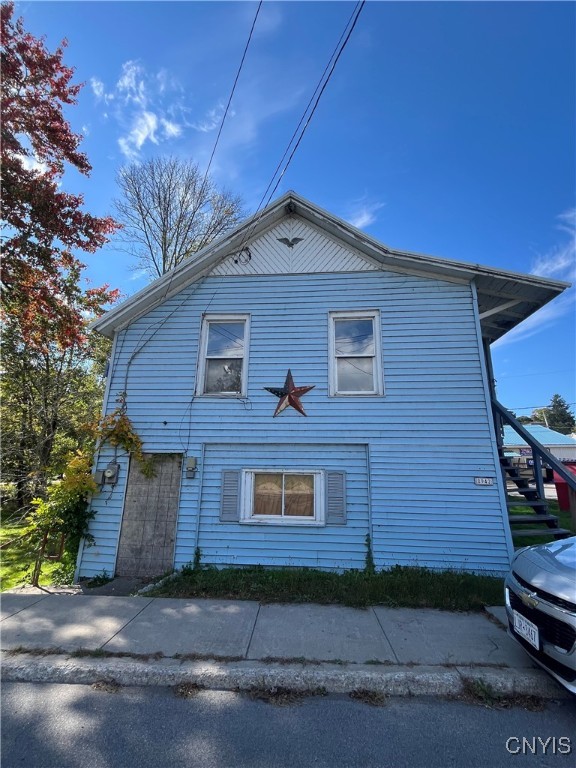 view of side of home