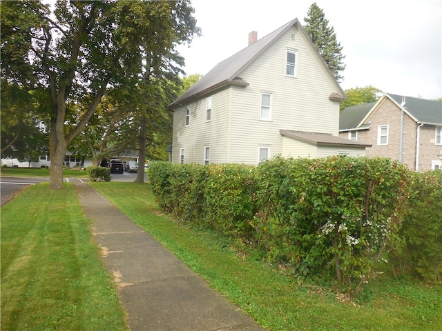 view of side of property