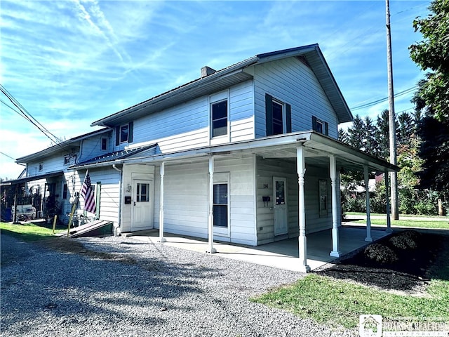 view of front of home