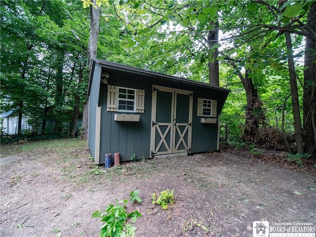 view of outbuilding