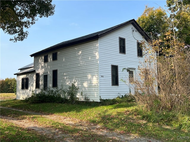 view of property exterior