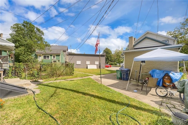 view of yard with a patio area