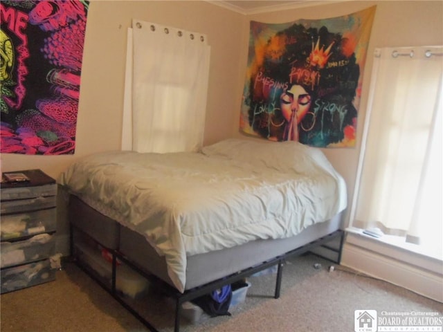 bedroom featuring carpet floors