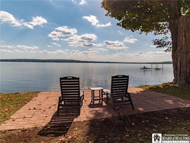 view of dock featuring a water view