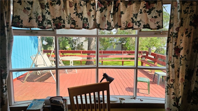 view of sunroom / solarium