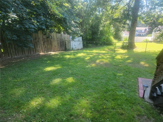 53 Orchard Pl, Bradford City, PA 16701 - view of fenced backyard