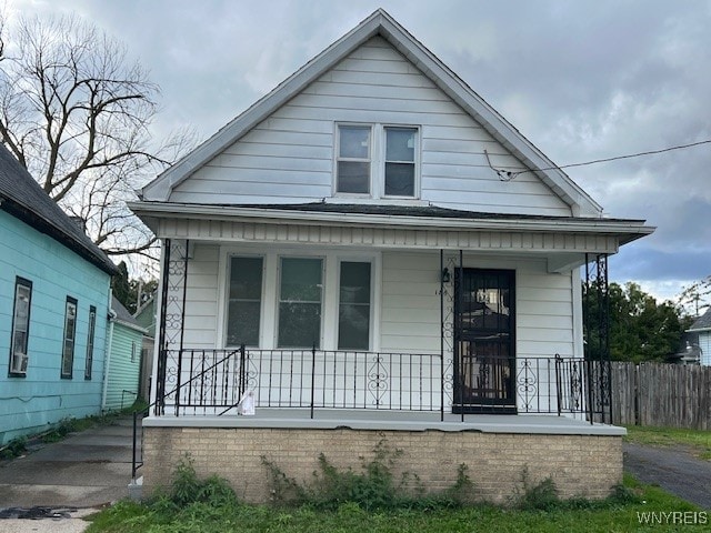 bungalow-style home with covered porch