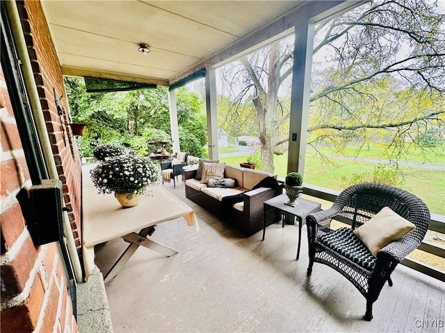 view of sunroom / solarium