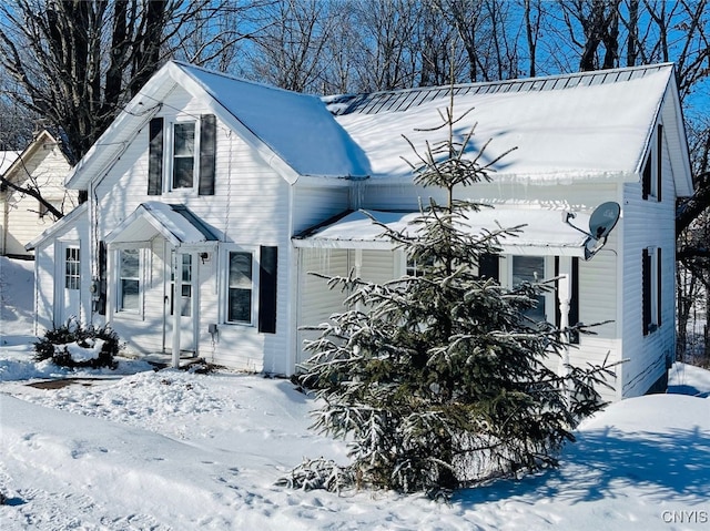 view of front of house