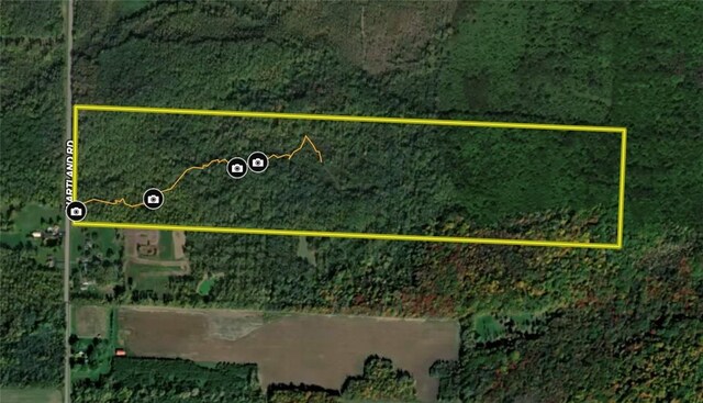 2853 Hartland Rd, Hartland, NY 14067