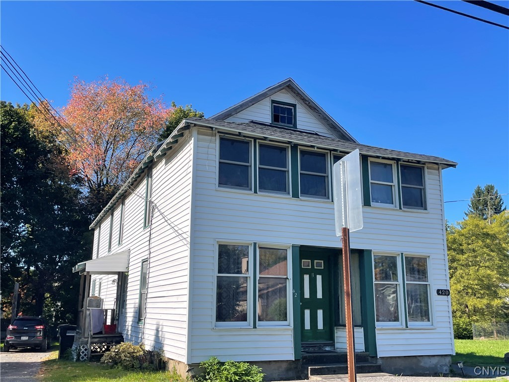 view of front of house