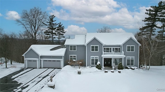 view of front facade featuring a garage