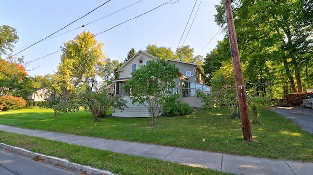 view of front of house with a front lawn